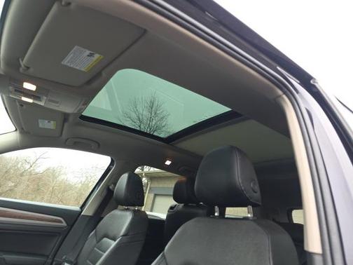 2019 Volkswagen Atlas 3.6L SEL Premium