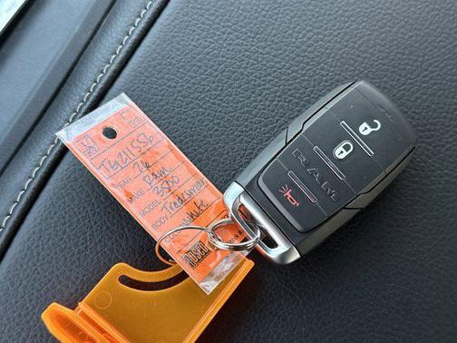 2026 RAM 3500 Tradesman Crew Cab 4x4 8' Box