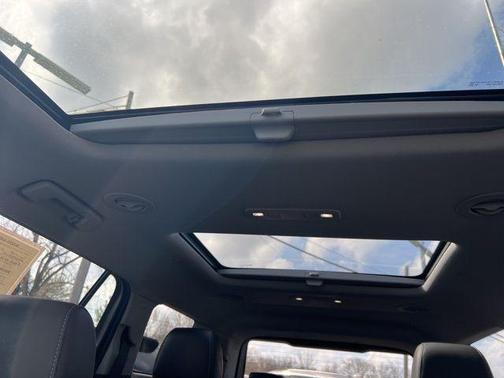 Volcanic Red Tintcoat 2023 GMC Acadia AWD SLT