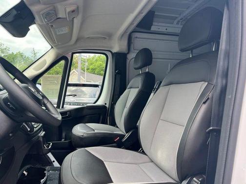 Bright White Clearcoat 2025 RAM ProMaster 3500 High Roof
