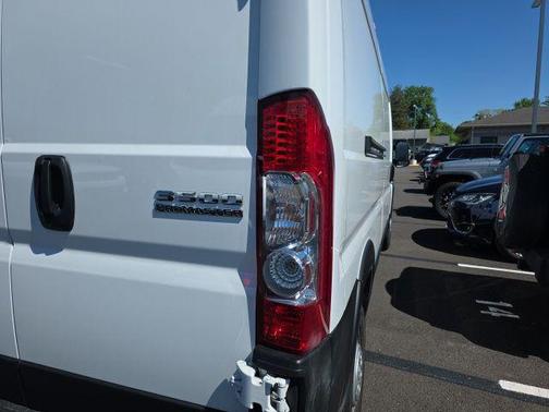 Bright White Clearcoat 2025 RAM ProMaster 3500 High Roof