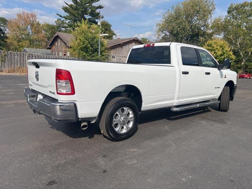 2024 RAM 3500 Big Horn Crew Cab 4x4 8' Box