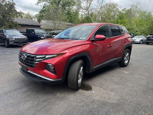 2022 Hyundai TUCSON SE