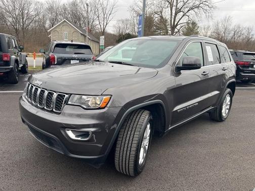 2021 Jeep Grand Cherokee Laredo