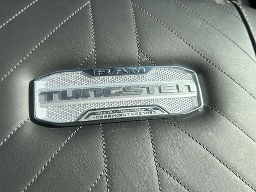 Granite Crystal Metallic Clearcoat 2026 RAM 1500 ST