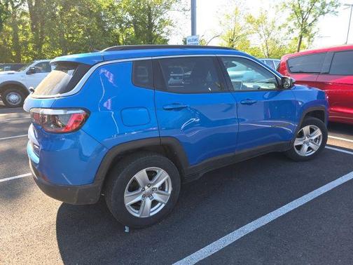 Laser Blue Pearlcoat 2022 Jeep Compass Latitude