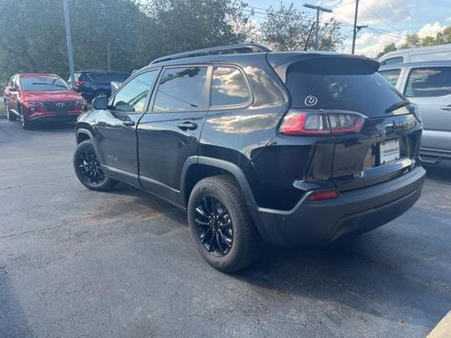 2023 Jeep Cherokee Altitude