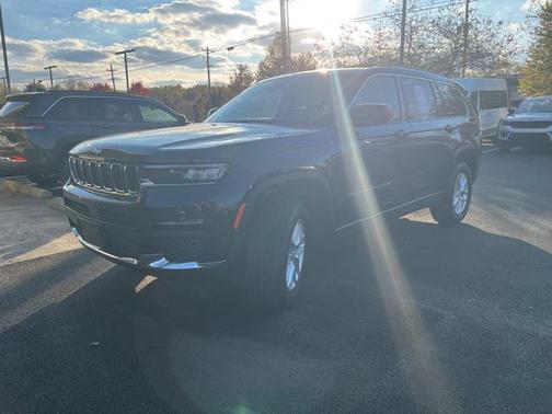 2023 Jeep Grand Cherokee L Laredo