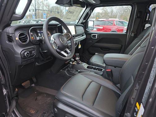 2026 Jeep Wrangler 4-Door Sahara 4x4