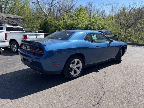2022 Dodge Challenger SXT