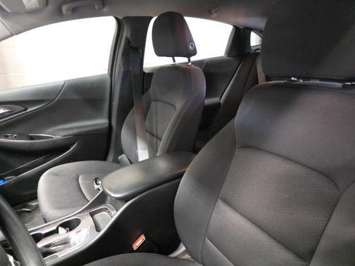 Summit White 2022 Chevrolet Malibu 1LS