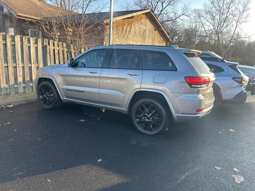 2019 Jeep Grand Cherokee Altitude