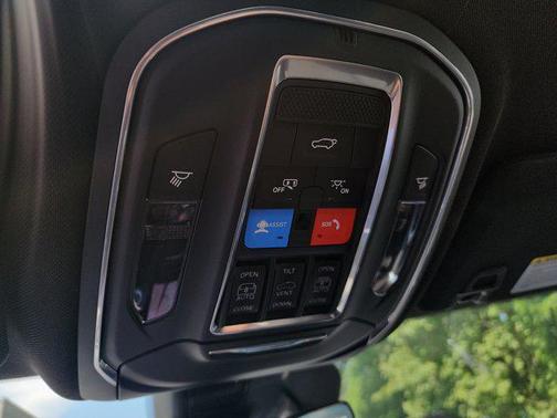 2025 Jeep Grand Cherokee Overland