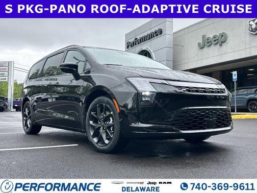 Diamond Black Crystal Pearlcoat 2027 Chrysler Pacifica Limited
