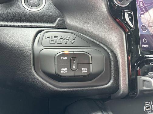 2026 RAM 2500 Big Horn Crew Cab 4x4 6'4' Box