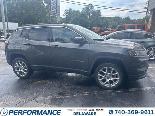 2022 Jeep Compass Latitude Lux