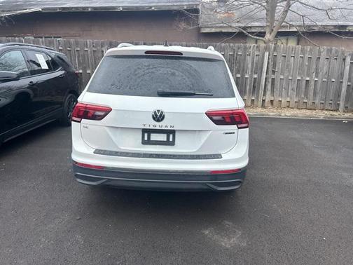 2024 Volkswagen Tiguan 2.0T SE 4MOTION