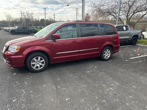 2012 Chrysler Town & Country Touring