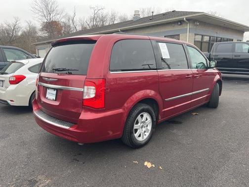2012 Chrysler Town & Country Touring