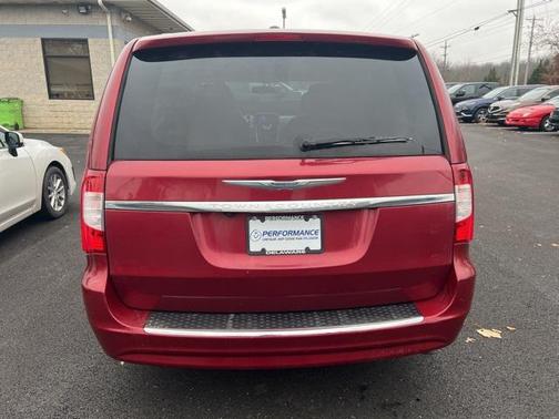 2012 Chrysler Town & Country Touring