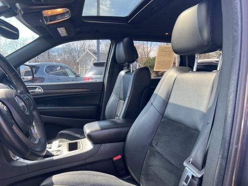 2017 Jeep Grand Cherokee Altitude