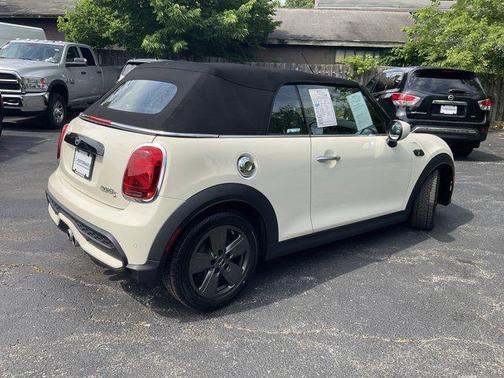 2022 MINI Convertible Signature