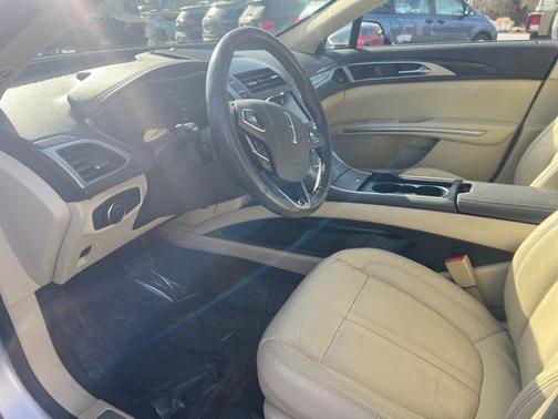 2013 Lincoln MKZ Base