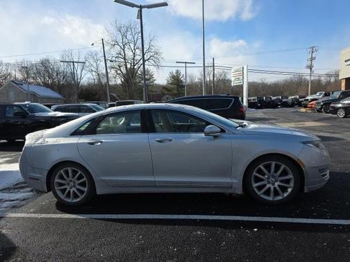 2013 Lincoln MKZ Base
