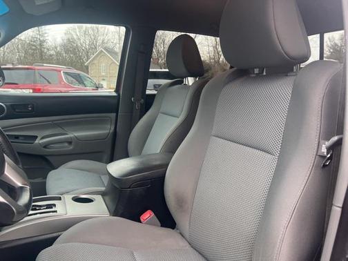 2015 Toyota Tacoma Base