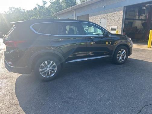 2019 Hyundai SANTA FE SE 2.4