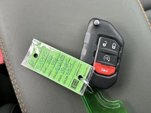 2026 Jeep Gladiator Mojave X