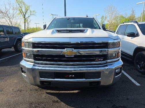Summit White 2019 Chevrolet Silverado 2500 LTZ