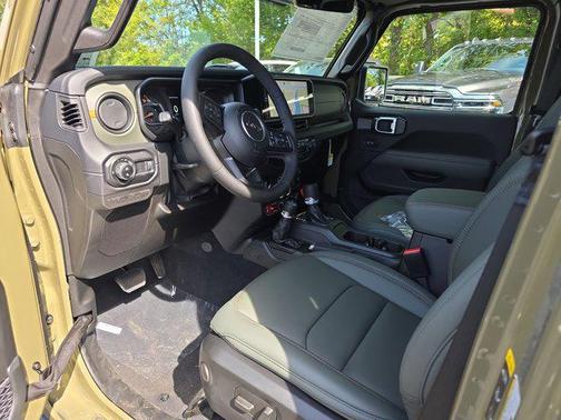 2025 Jeep Gladiator Mojave X