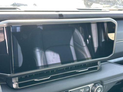 2026 Jeep Gladiator Sahara 4x4