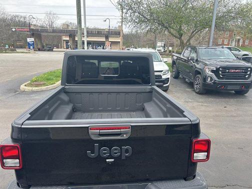 2022 Jeep Gladiator Altitude