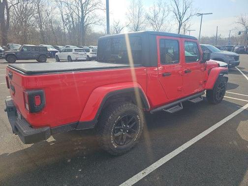 Firecracker Red Clearcoat 2023 Jeep Gladiator Sport