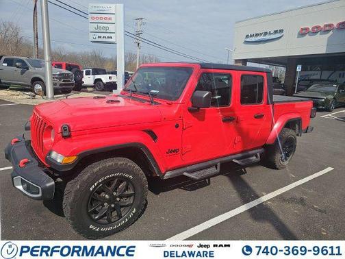 Firecracker Red Clearcoat 2023 Jeep Gladiator Sport