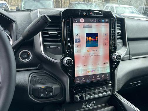 Bright White Clearcoat 2026 RAM 2500 Big Horn Crew Cab 4x4 6'4' Box