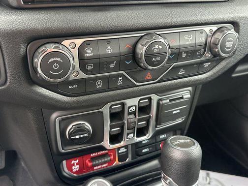 2026 Jeep Gladiator Willys