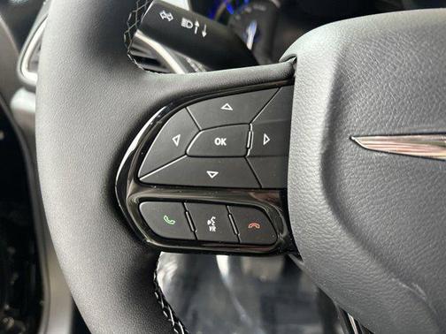 2025 Chrysler Pacifica Hybrid Premium S Appearance Pkg