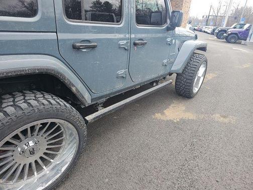 2024 Jeep Wrangler 4-Door Sahara 4x4