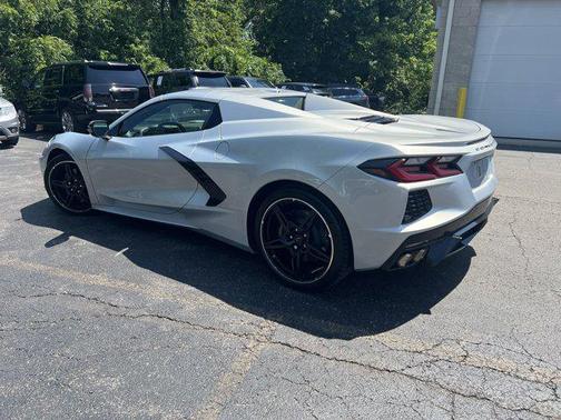 2022 Chevrolet Corvette Stingray w/2LT