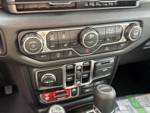 2026 Jeep Gladiator Willys