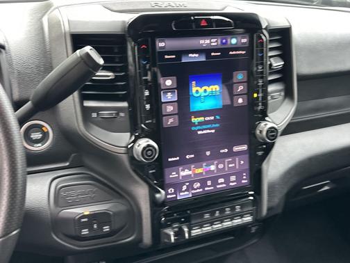 Diamond Black Crystal Pearlcoat 2027 RAM 2500 Tradesman