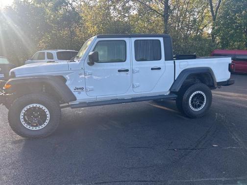 2020 Jeep Gladiator Sport S