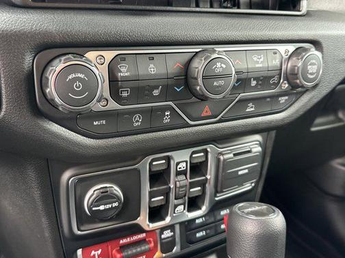 2026 Jeep Gladiator Willys