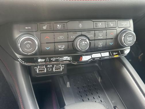 DB Black Clearcoat 2026 Dodge Durango GT Plus