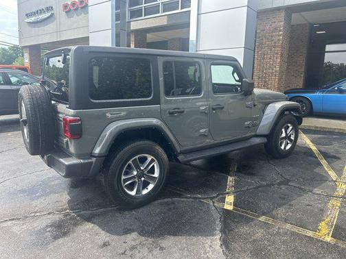 2021 Jeep Wrangler Unlimited Sahara