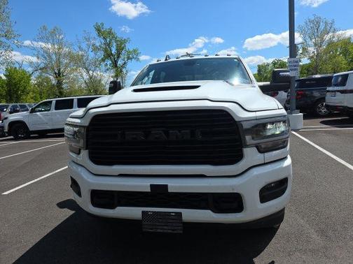 Bright White Clearcoat 2024 RAM 2500 Laramie Crew Cab 4x4 6'4' Box