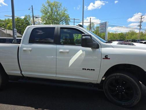 Bright White Clearcoat 2024 RAM 2500 Laramie Crew Cab 4x4 6'4' Box